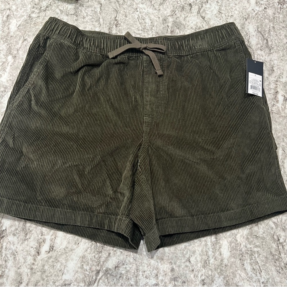 Original Use corduroy green shorts NEW nwt size large Paris olive green